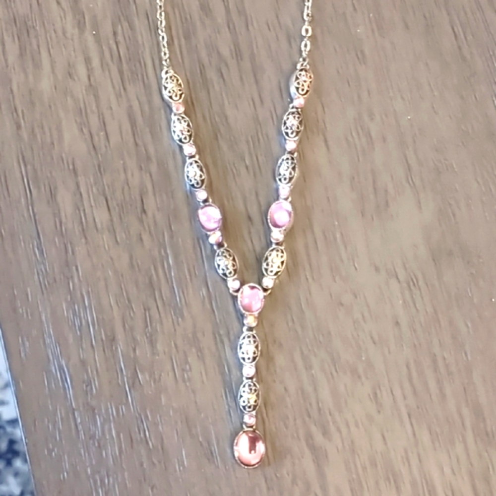 Vintage Avon SP Necklace With Pink Oval Crystals And Aurora Filigree Silver Tone - Picture 8 of 8